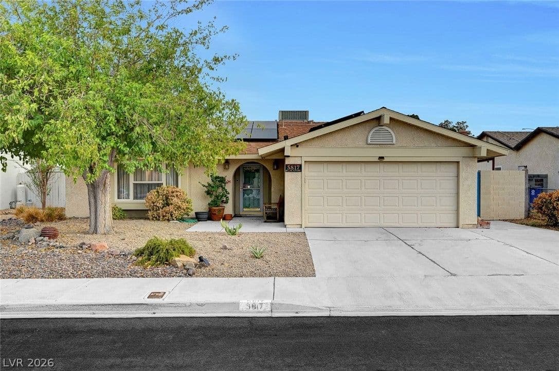 5817 Mary Way photo 3