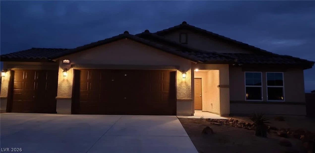 3631 Garfield Drive photo 2