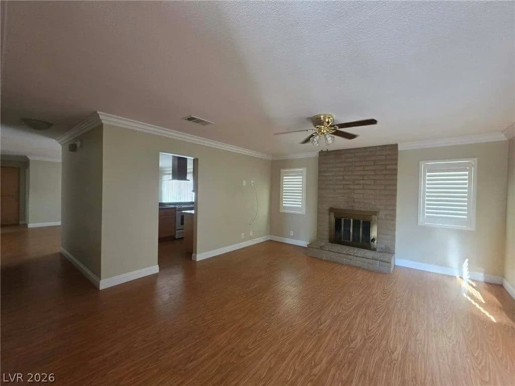 113 Celia Place photo 3