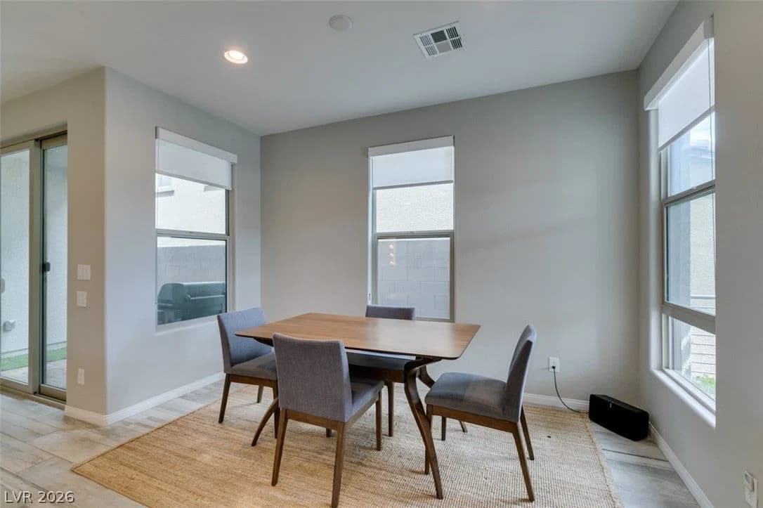 11755 Emerald Lake Avenue photo 4
