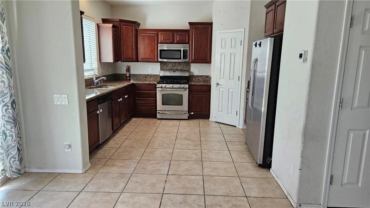 6868 Pipil Street photo 3