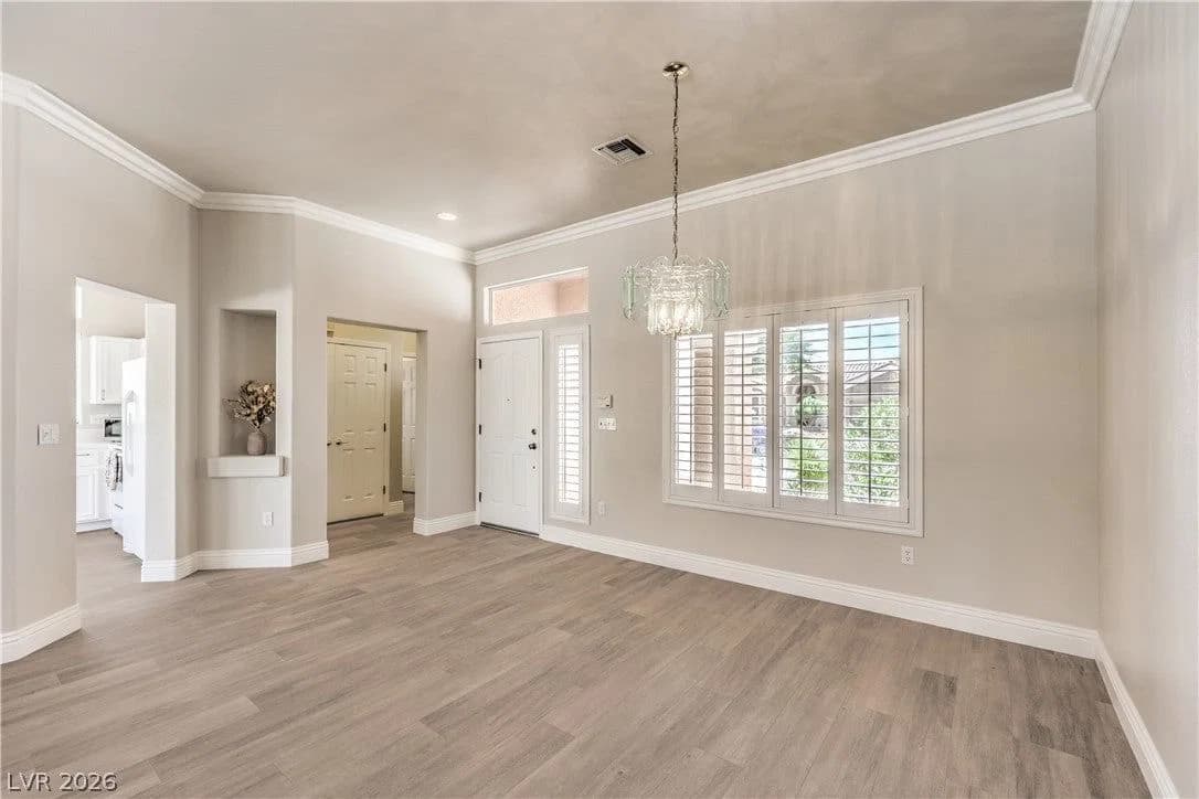 10700 Grand Cypress Avenue photo 4