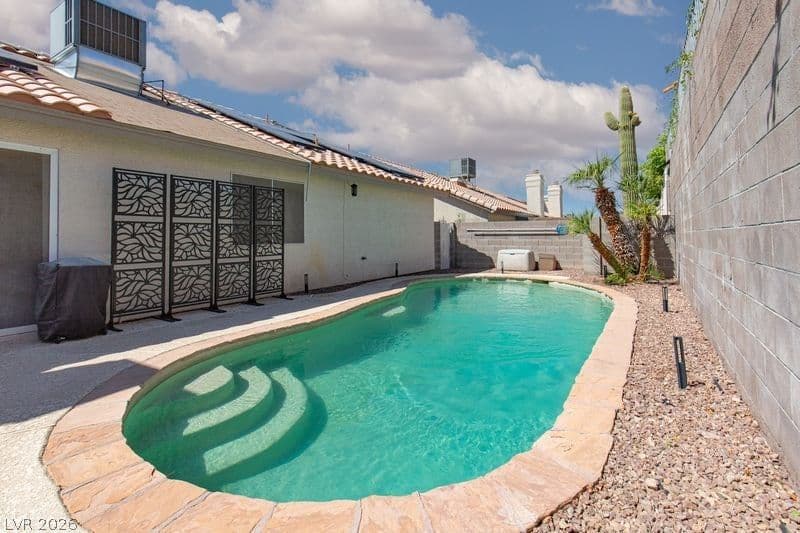 130 Ringlore Drive Drive photo 3