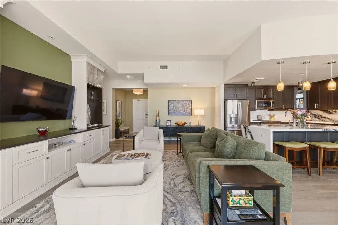 200 Sahara Avenue photo 5
