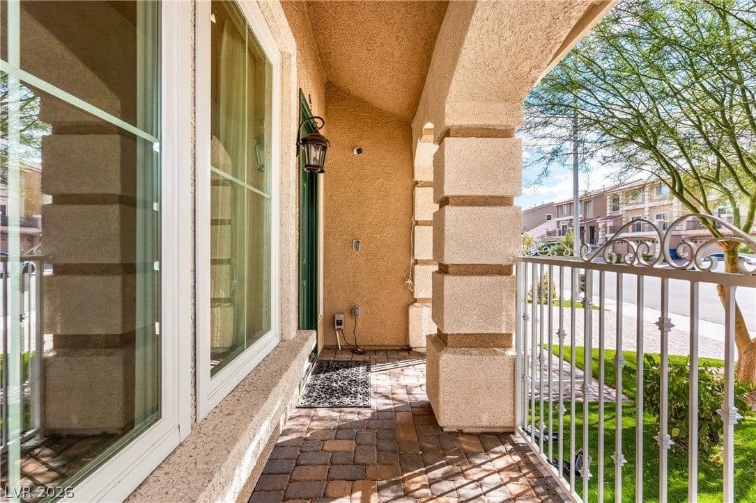 10646 Aphrodite Street photo 2