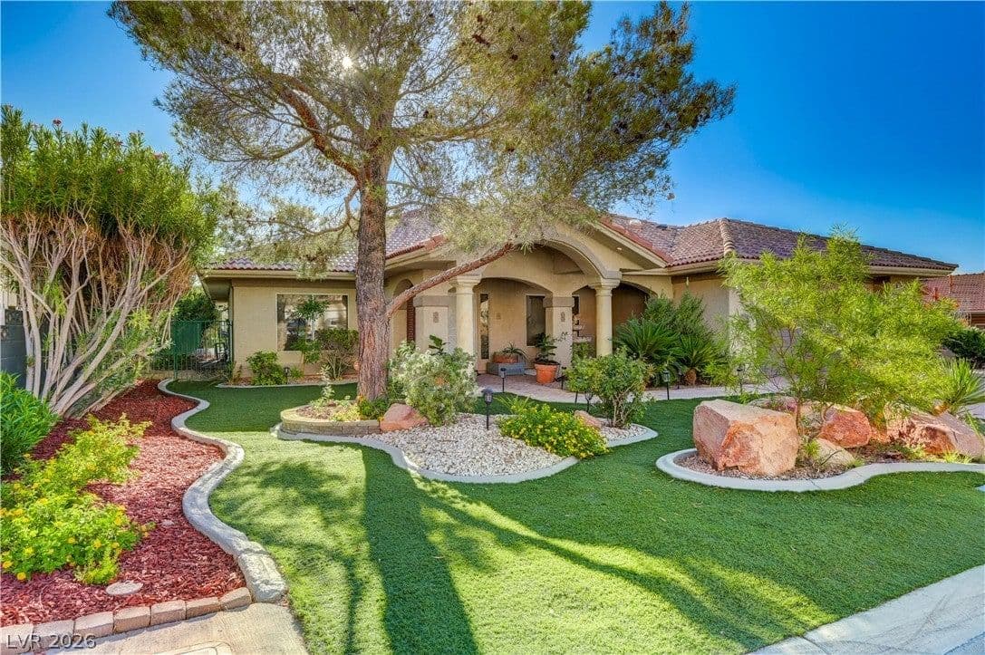 1941 Napoleon Drive photo 2