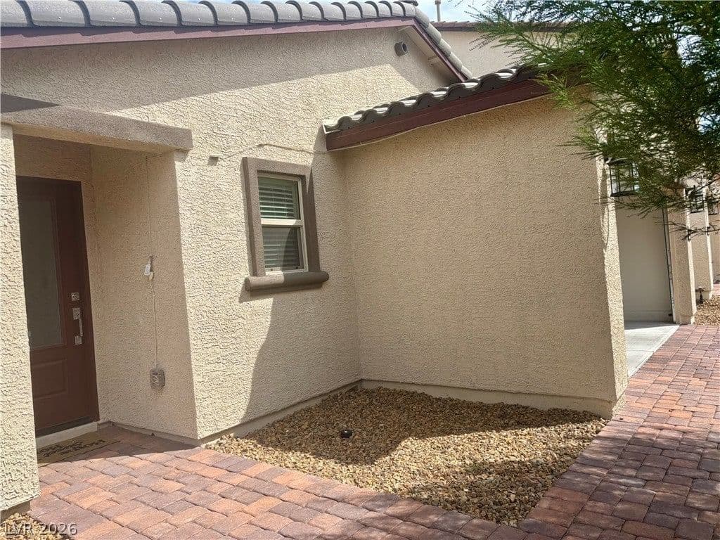 2780 Predator Place photo 2
