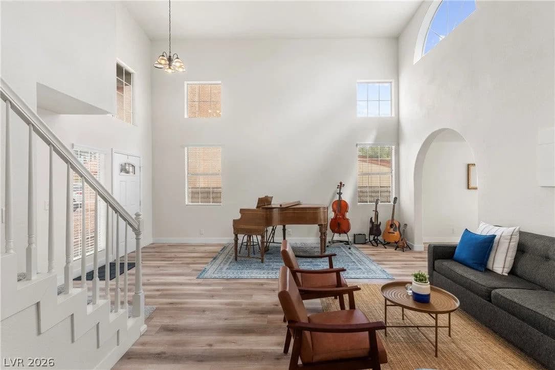2416 Goldenmoon Street photo 4