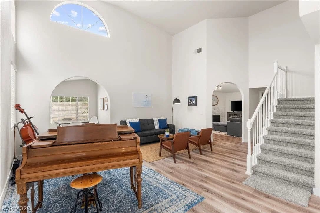 2416 Goldenmoon Street photo 3