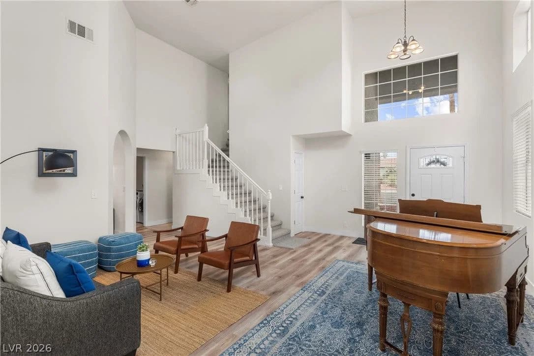 2416 Goldenmoon Street photo 5