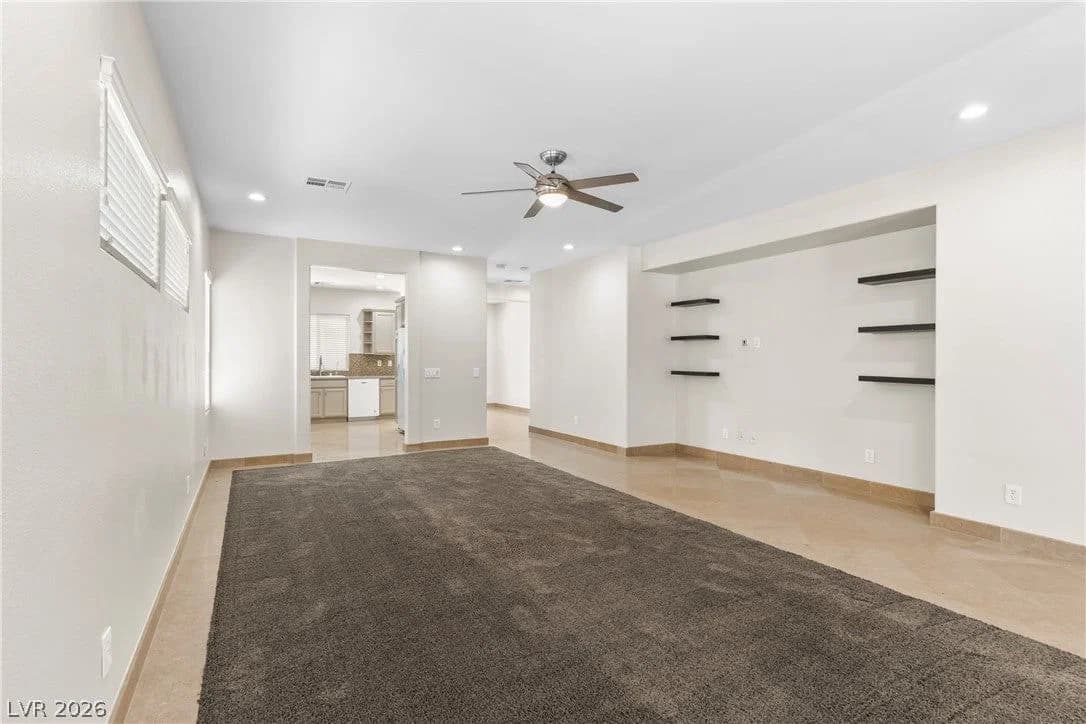4621 Milvio Avenue photo 2
