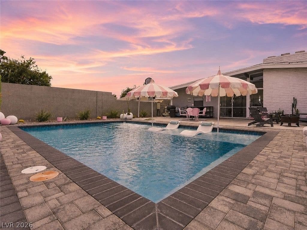 5128 Champions Avenue photo 3