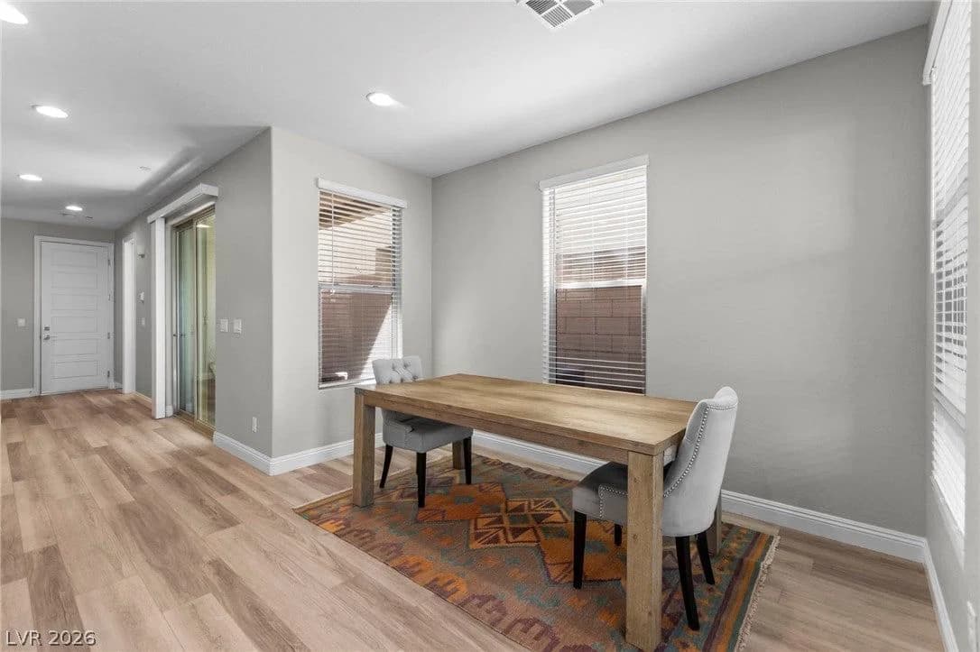 11676 Hamilton Lake Avenue photo 4