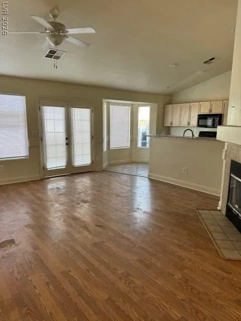 4848 Califa Drive photo 4