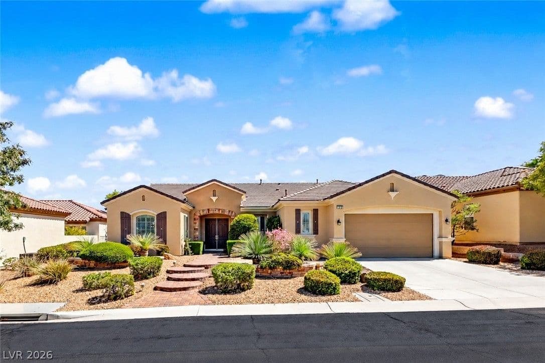 2204 Canyonville Drive