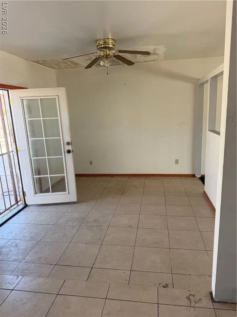5473 SOUTH Eastern Avenue photo 5