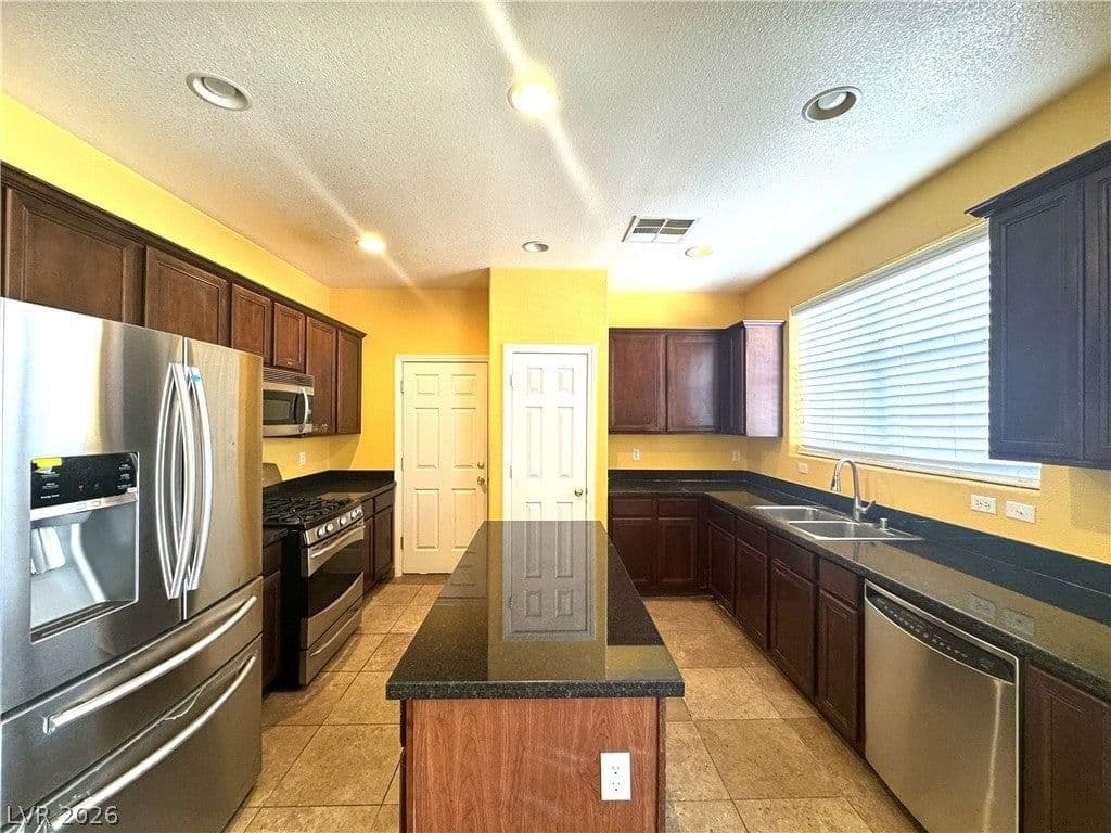 8986 Ellenbrook Street photo 4
