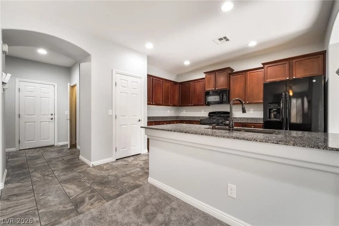 10917 Mount Pendleton Street photo 4