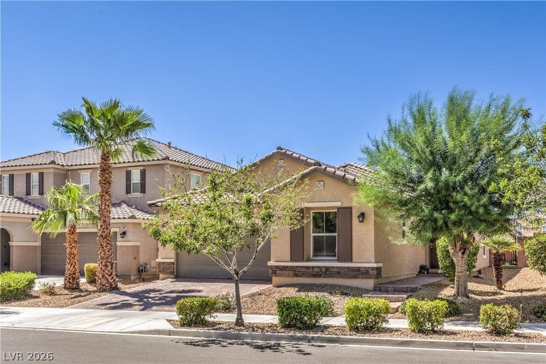 6221 Silver Bank Street photo 3
