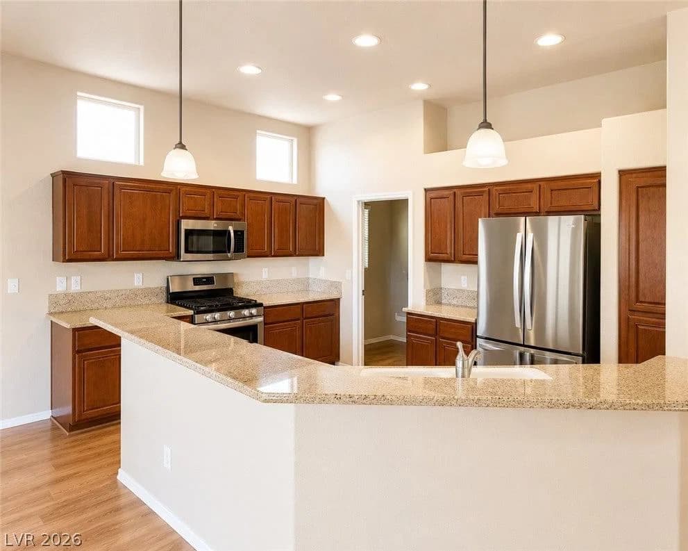10721 Grand Cypress Avenue photo 3