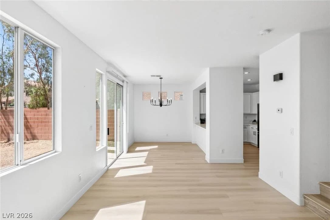 9511 Spring Blush Avenue photo 4