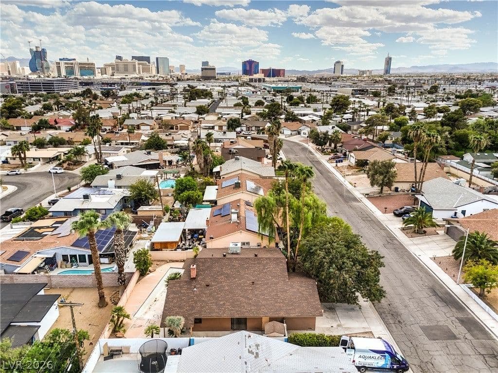 2617 YARDLEY Street photo 4