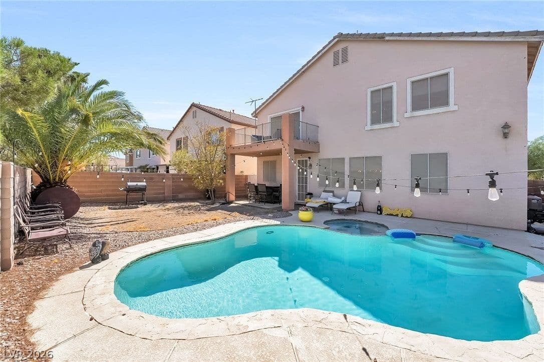 7572 Catalina Harbor Street photo 2