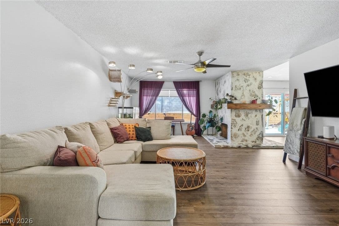 140 Sam Jonas Drive photo 4