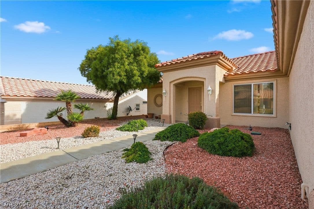 10713 Paradise Point Drive photo 4