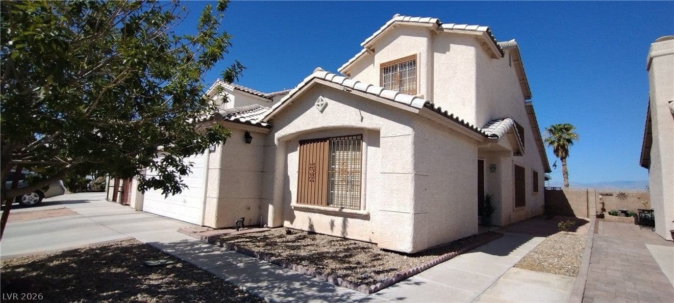 2367 Monterey Pine Drive photo 2