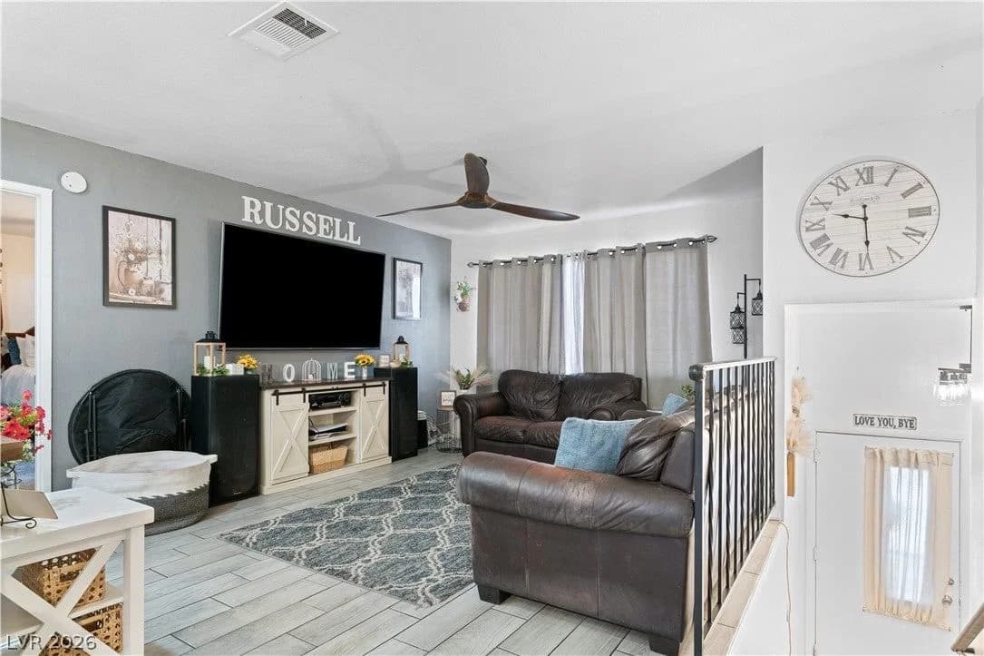 4664 El Canasta Way photo 3