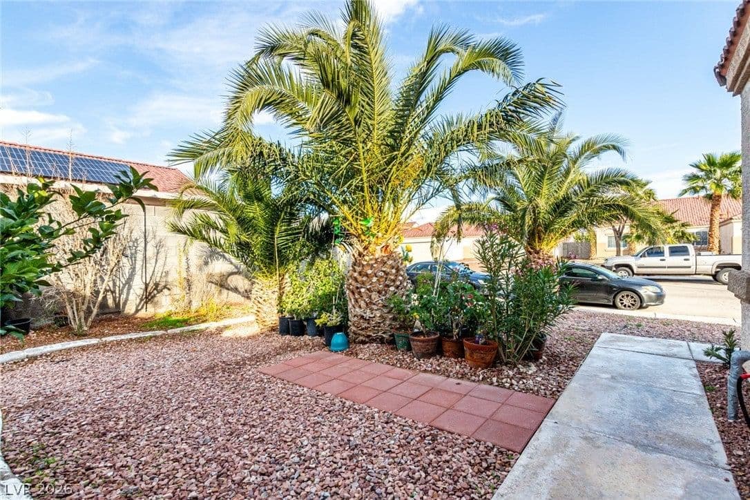 5931 Whalers Drift Street photo 5