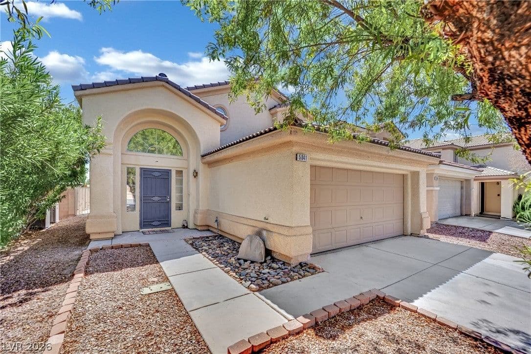 5041 Dancing Lights Avenue photo 4