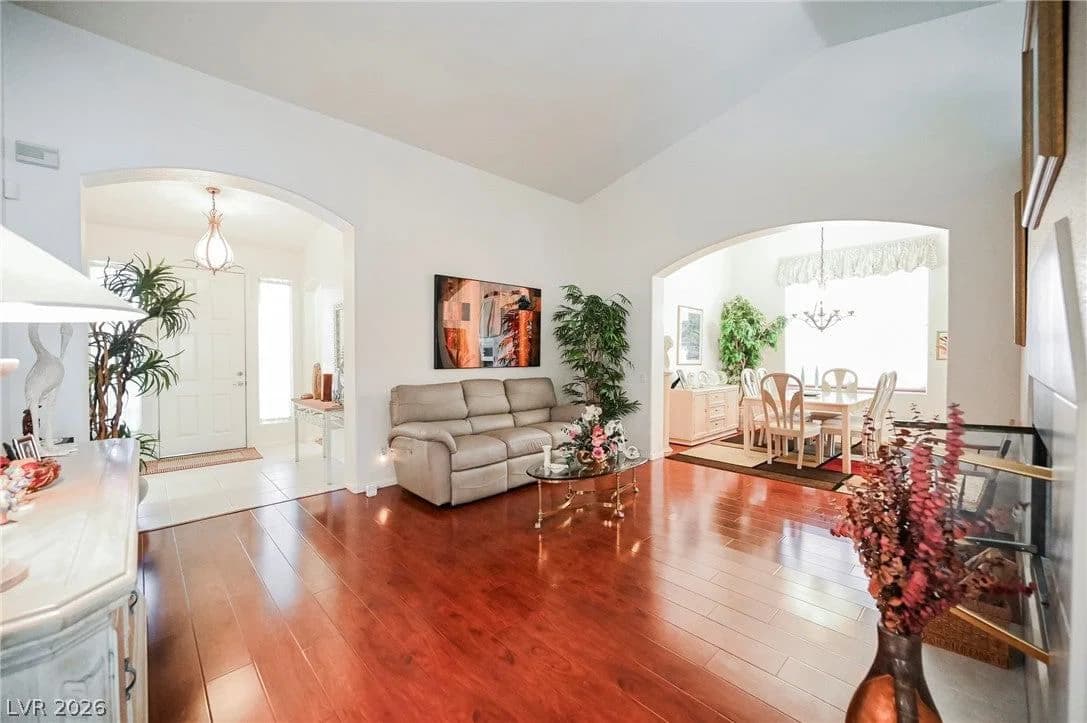 8636 Highland View AVE photo 4
