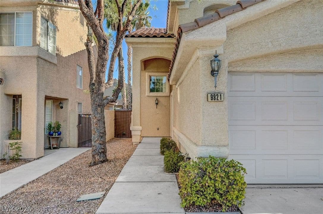 9821 Peseo Cresta Avenue photo 4