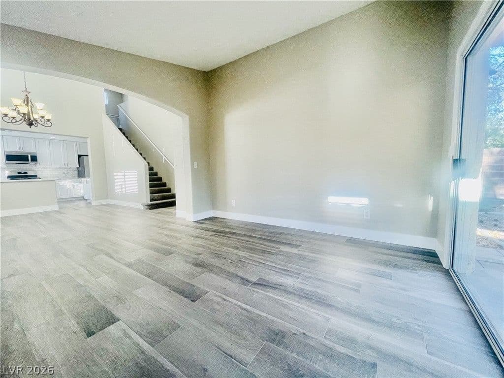 9224 Canalino Drive photo 5