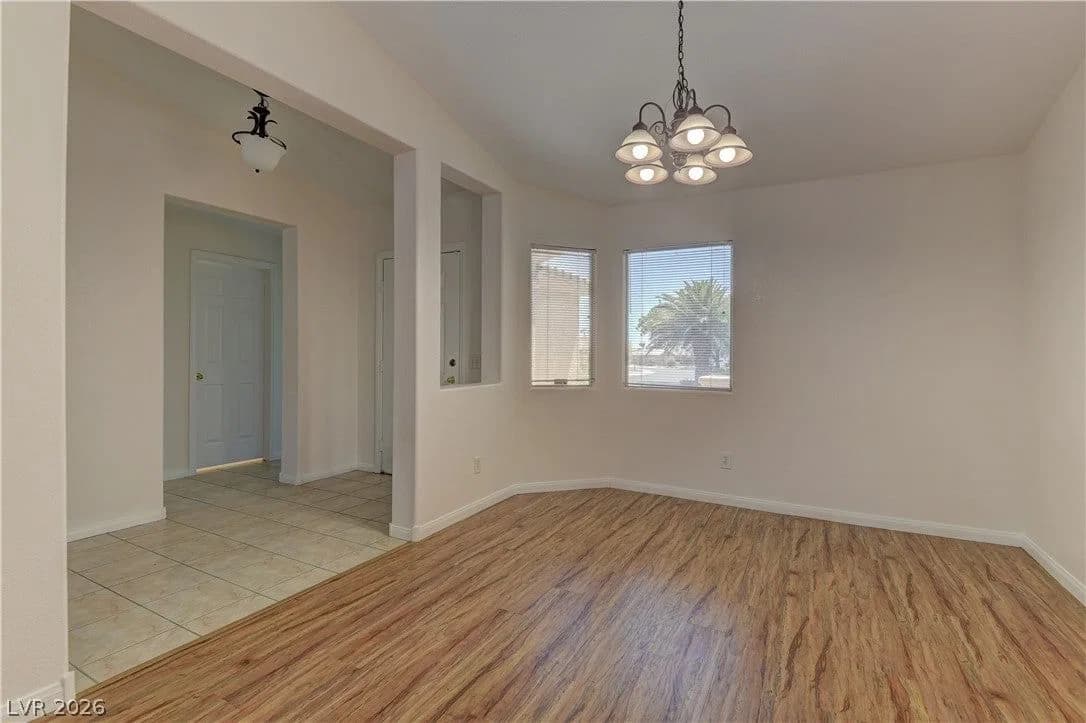 5488 Apron Court photo 4