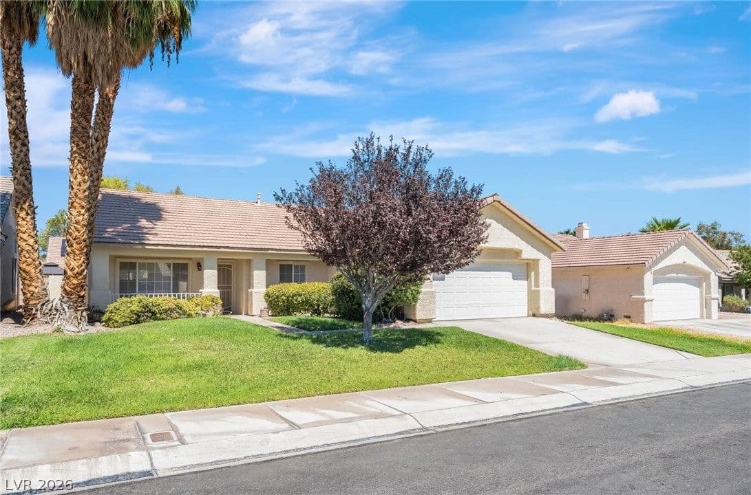 5308 Clouds Rest Avenue photo 2