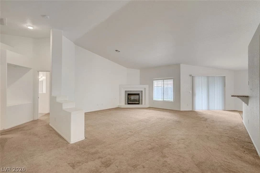 3056 Emerald Wind Street photo 4