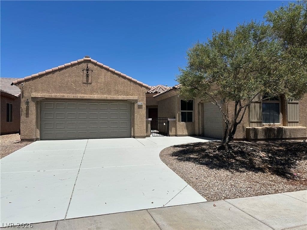 5728 Flying Birdie Avenue