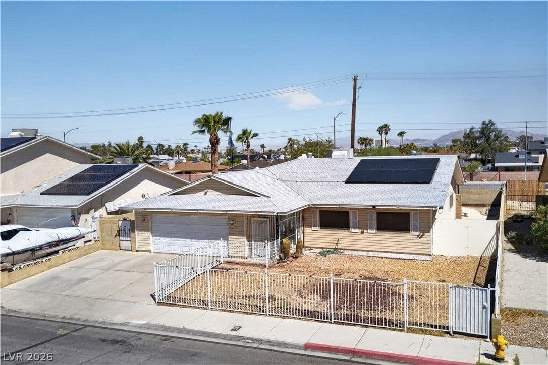 137 Sam Jonas Drive photo 2