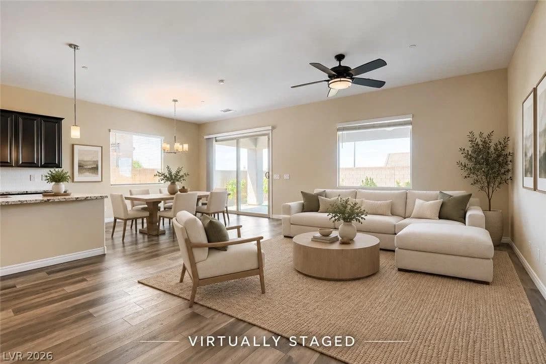 647 Longfeather Street photo 4
