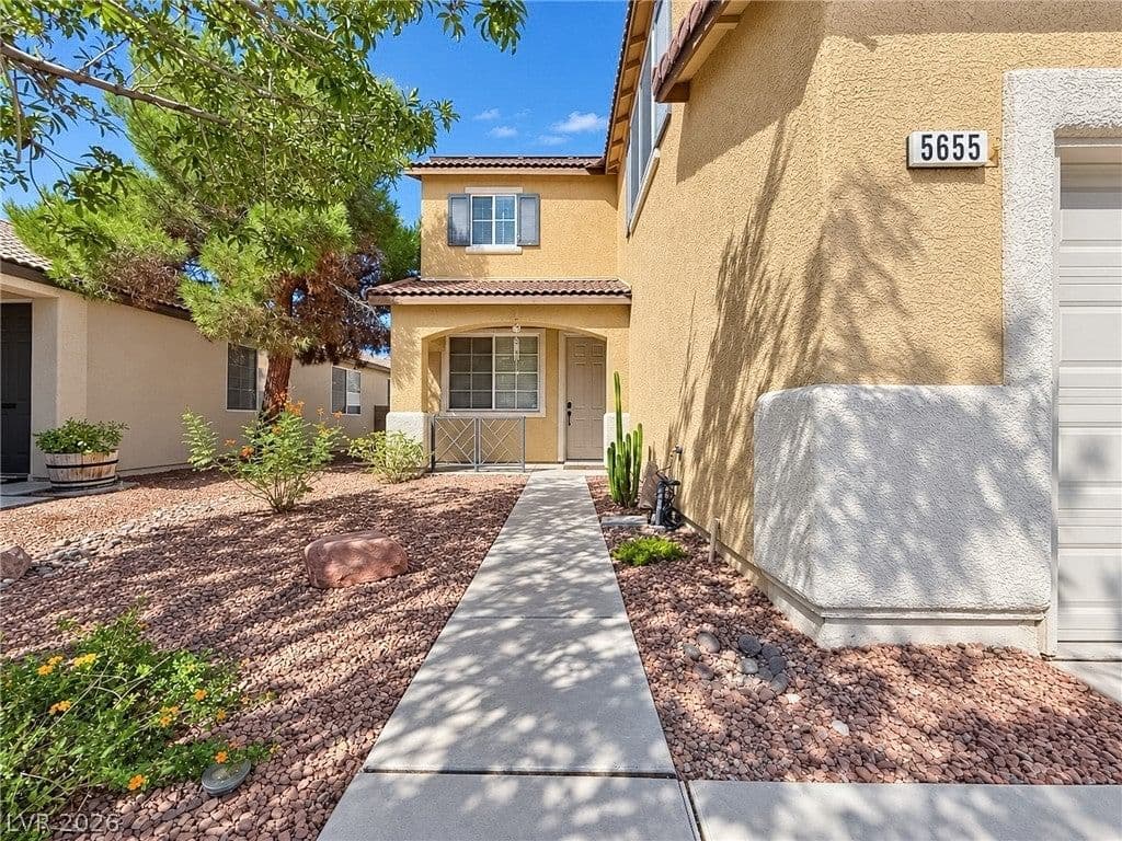 5655 Indian Springs Street photo 2