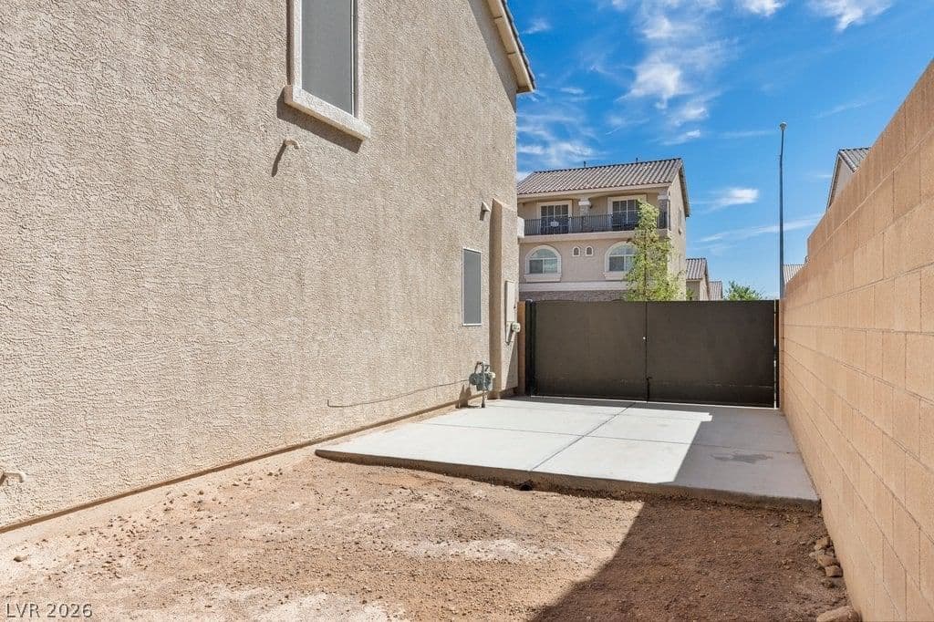 9253 Briggs Hill Court photo 5