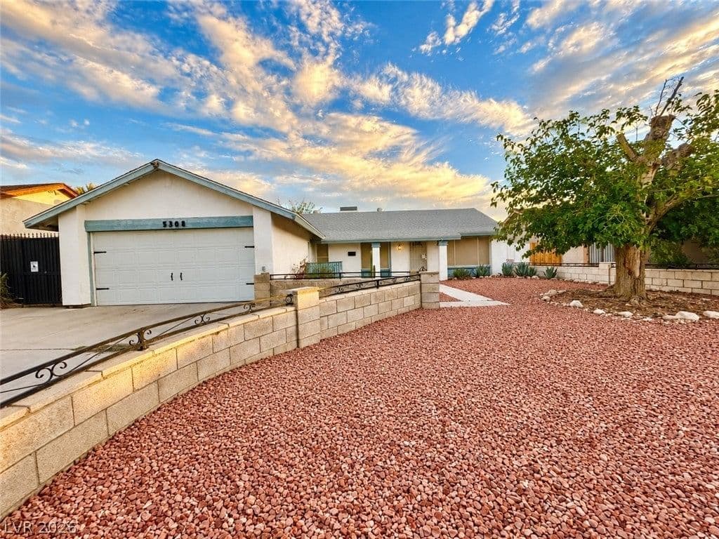 5368 Regal Avenue photo 4