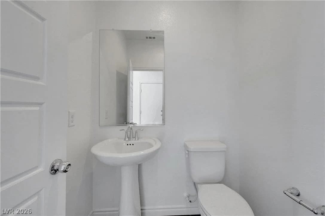 6810 Gaslamp Harbor Avenue photo 5