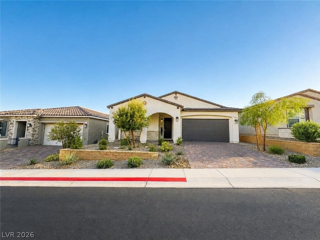89 Cathedral Wash Place photo 4