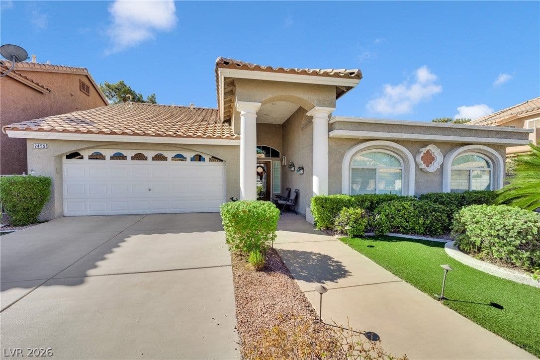 2459 Antler Point Drive photo 4