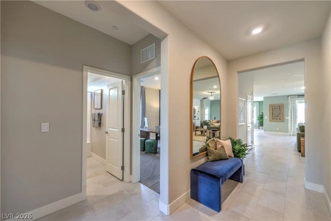1032 Gentle Swan Street photo 3
