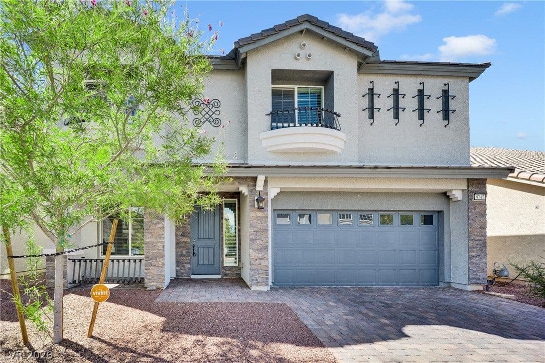 9747 Hawk Crest Street photo 3